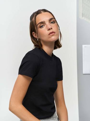 Футболка женская Lilia, черная фото 6