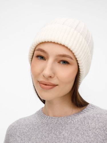 Шапка Bellish, белая (ванильная) фото 7 Шапка Bellish, белая (ванильная) фото 7
