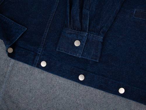 Куртка джинсовая O1, темно-синяя фото 10