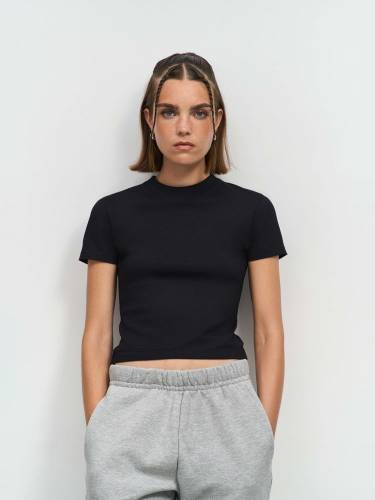 Футболка женская Lilia, черная фото 5