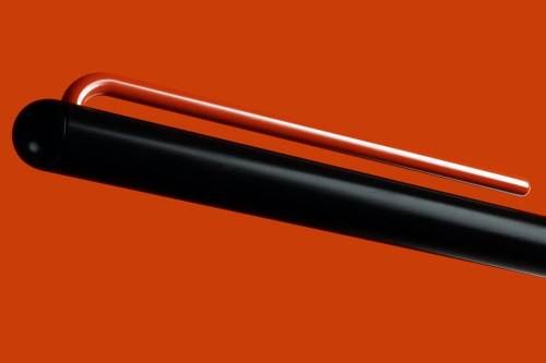 Шариковая ручка GrafeeX в чехле, черная с оранжевым фото 3