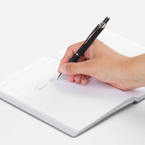 Ручка шариковая Chromos Soft Touch, черная фото 5 Ручка шариковая Chromos Soft Touch, черная фото 5