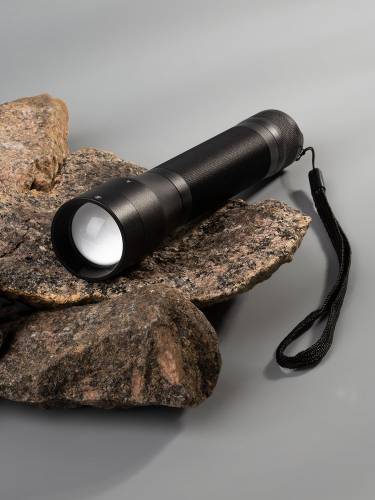 Фонарь с фокусировкой луча Skyddas, черный фото 7
