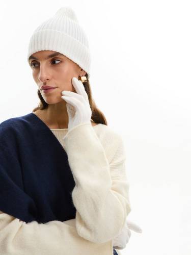 Шапка Bernard, молочно-белая (ванильная) фото 6 Шапка Bernard, молочно-белая (ванильная) фото 6