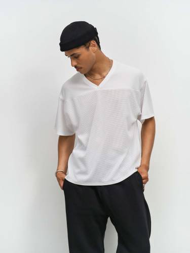 Футболка унисекс Nino с V-образным вырезом, черная фото 5